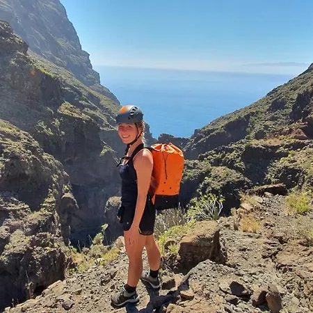 Adventure House Tenerife Ostello