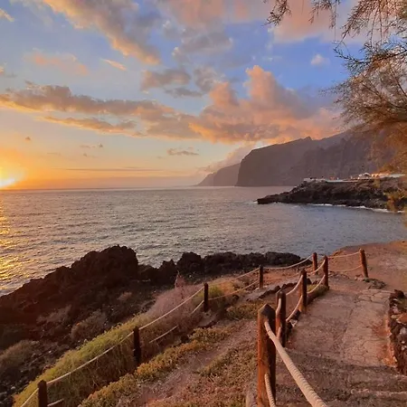 Adventure House Tenerife * Alcala (Tenerife)
