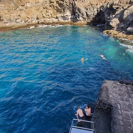 Adventure House Tenerife Alcala (Tenerife)