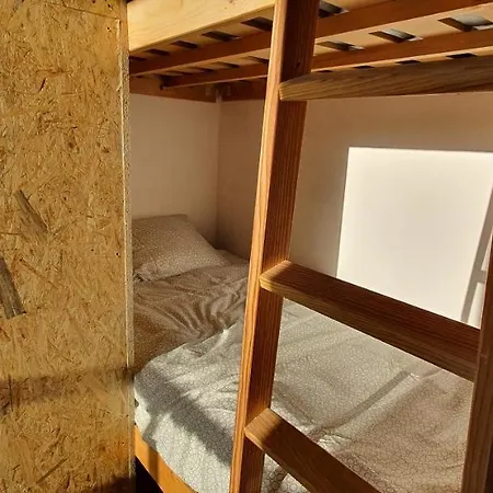 Adventure House Tenerife Hostel *